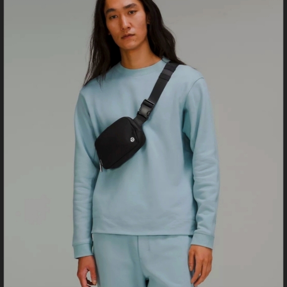 NWT Lululemon Everywhere Belt Bag - Picture 2 of 7